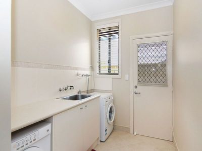 62 Wamara Crescent, Forster