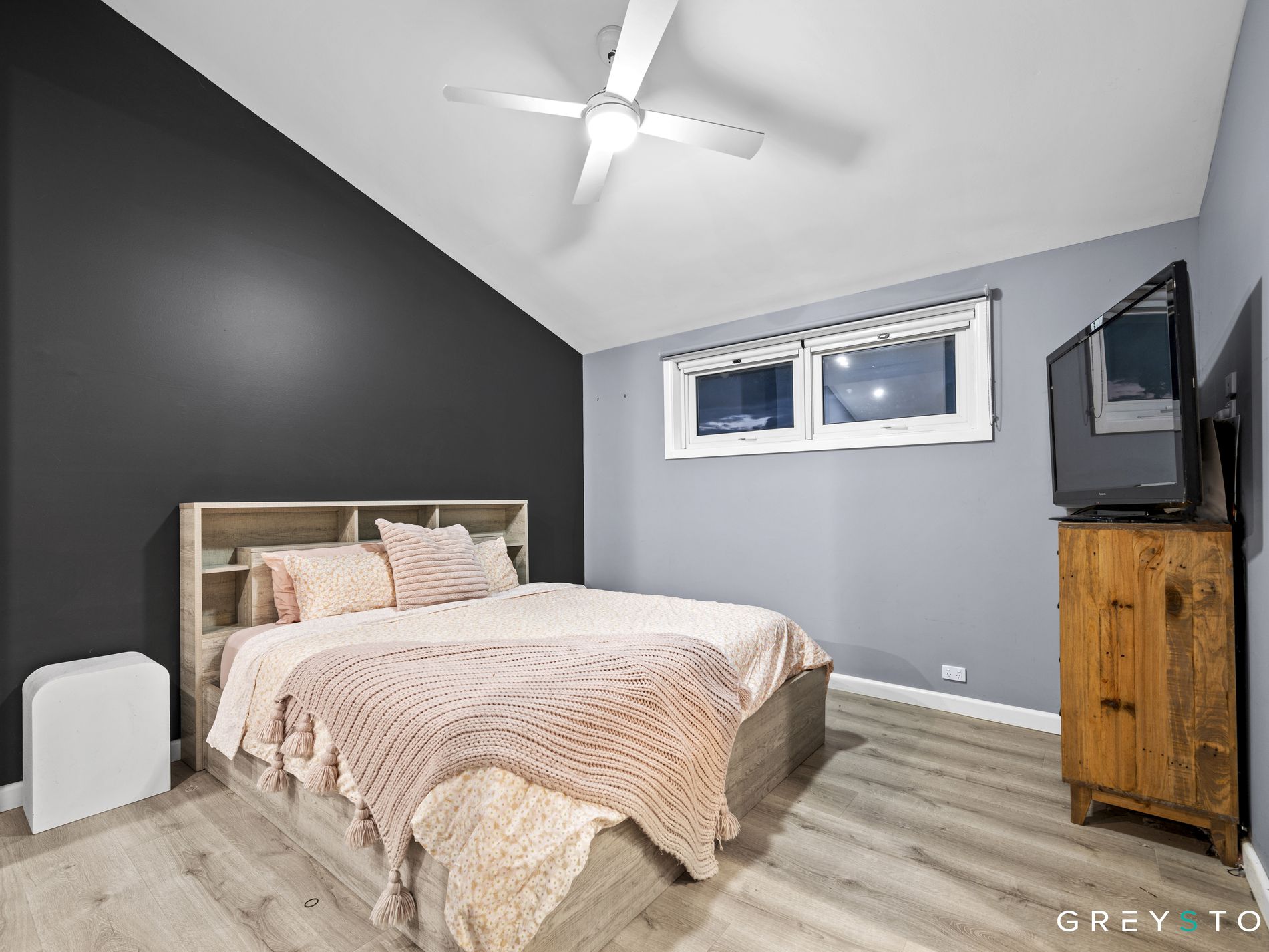 2-4 Outlook Ride, Kurunjang