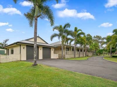 33 Riverdowns Crescent, Helensvale