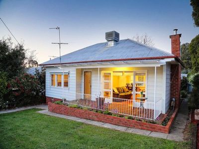 228 WALSH STREET, Albury