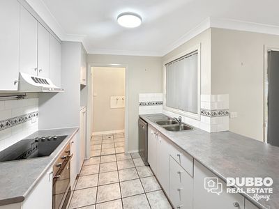 39 Cardiff Arms Avenue, Dubbo
