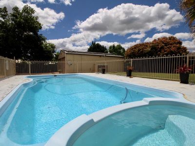 15 Locke Street, Raglan