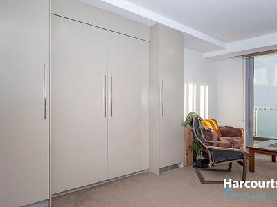 132 / 50 Eastlake Parade, Kingston