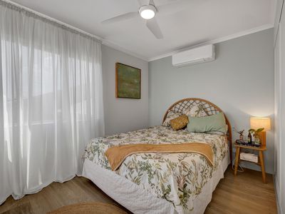 2 / 8 Sobraon Street, Sunrise Beach