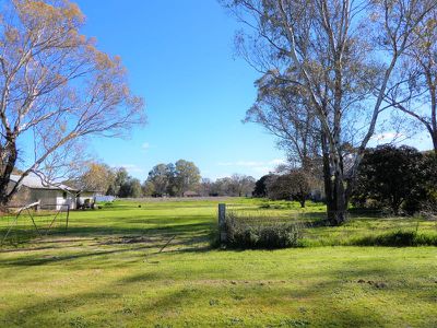 30 & 32 & 32 Jones Street, Avenel