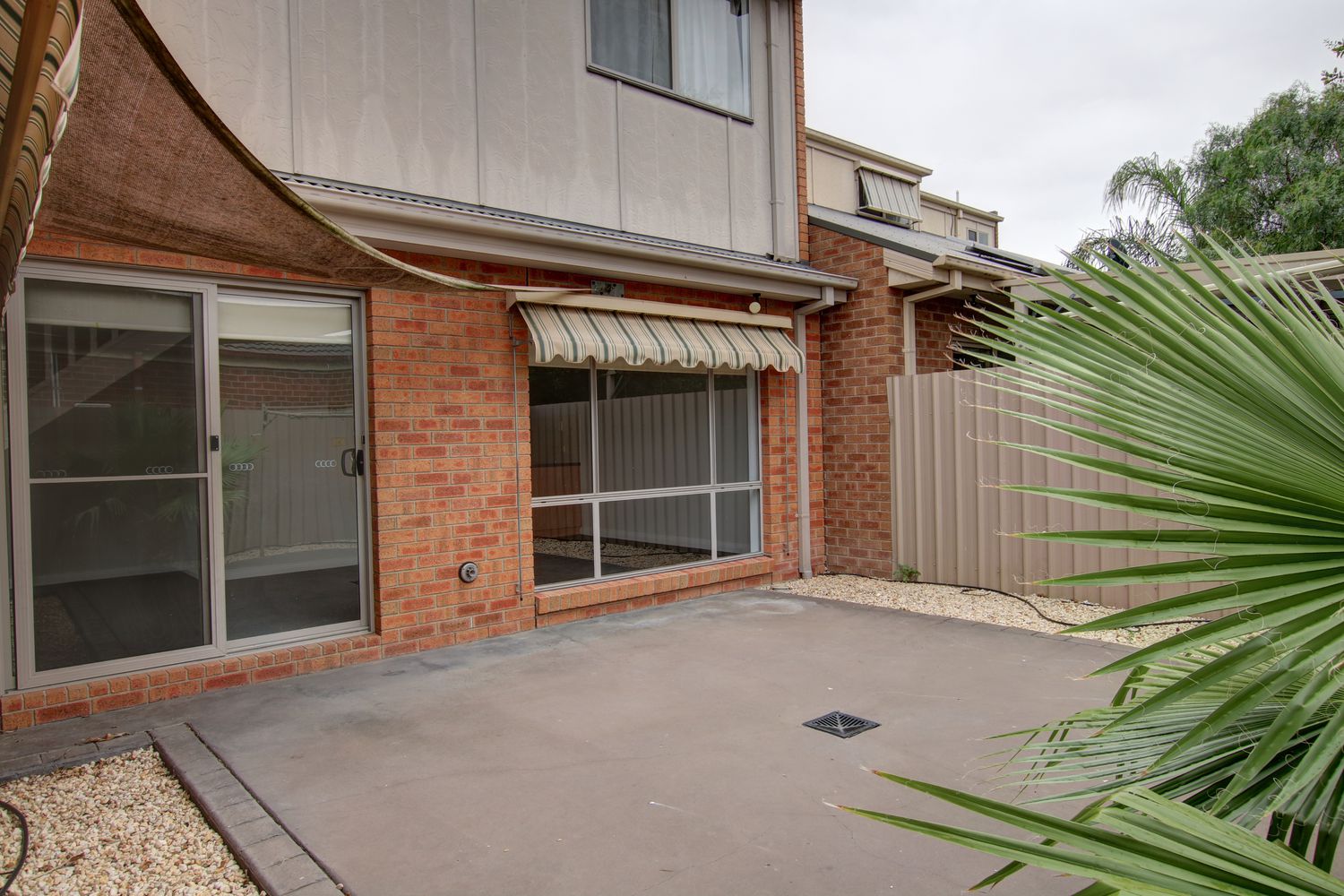 6 / 16 McTavish Boulevard, Horsham