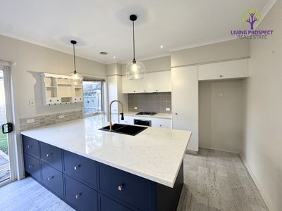 8 Turnstone Drive, Point Cook