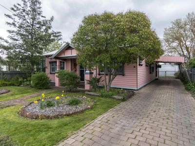 4 Edward Street, Horsham