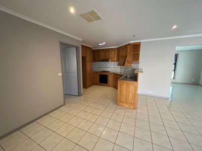 28 BIRDIE STREET, Wodonga