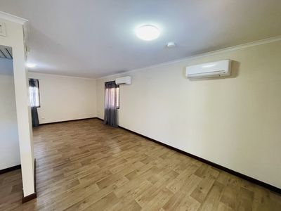 2 Dulverton Terrace, South Hedland