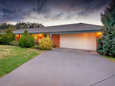 17 AZURE DRIVE, Wodonga