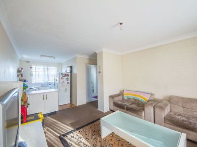 4 / 1 Denison Avenue, Barrack Heights