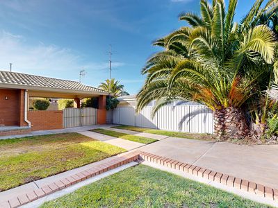 18 Desmond Street, Strathdale