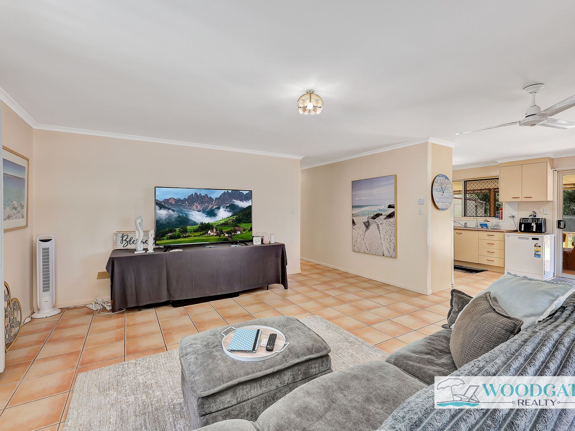 27 Coral Sea Dr, Woodgate