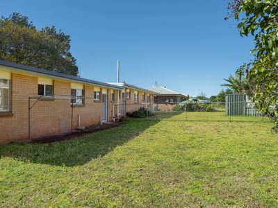 2 / 36 Canberra Street, Harristown