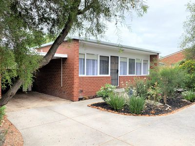 4 / 2 Worwong Avenue, Somerville