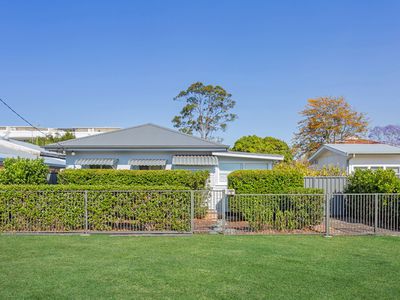 5 Douglas Avenue, Forster