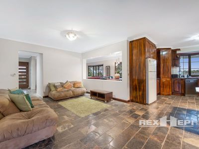 3 Candlebark Close, Hampton Park
