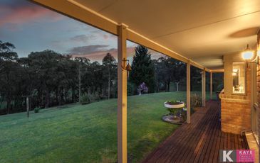 1 Thomson Road, Beaconsfield Upper