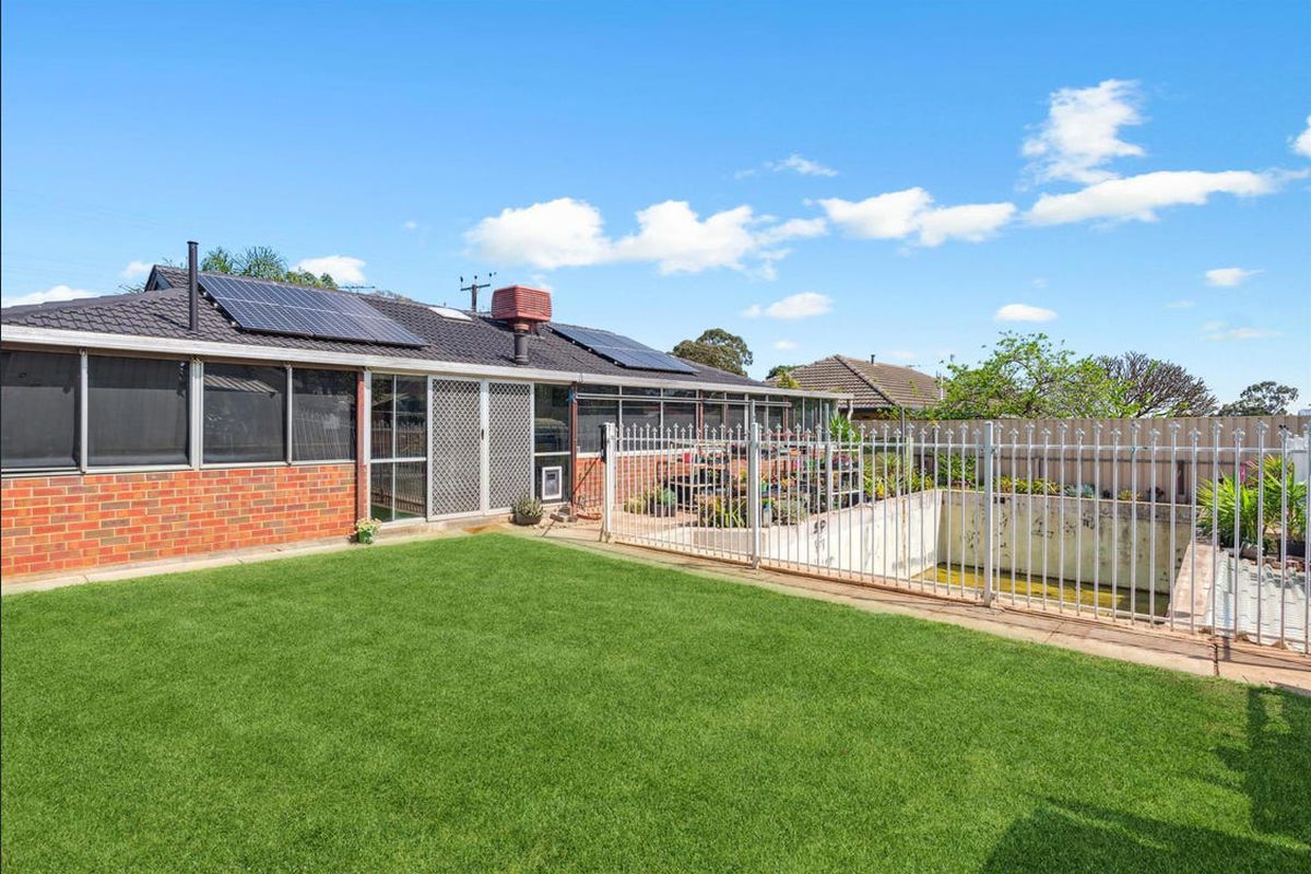 42 Garnet Drive, Salisbury East