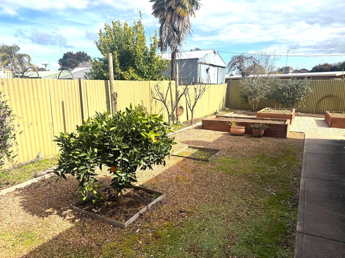 2 / 1 Shadforth Street, Benalla