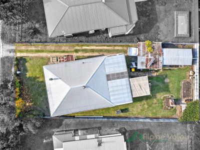 12 Simmonds Street, Mount Beauty