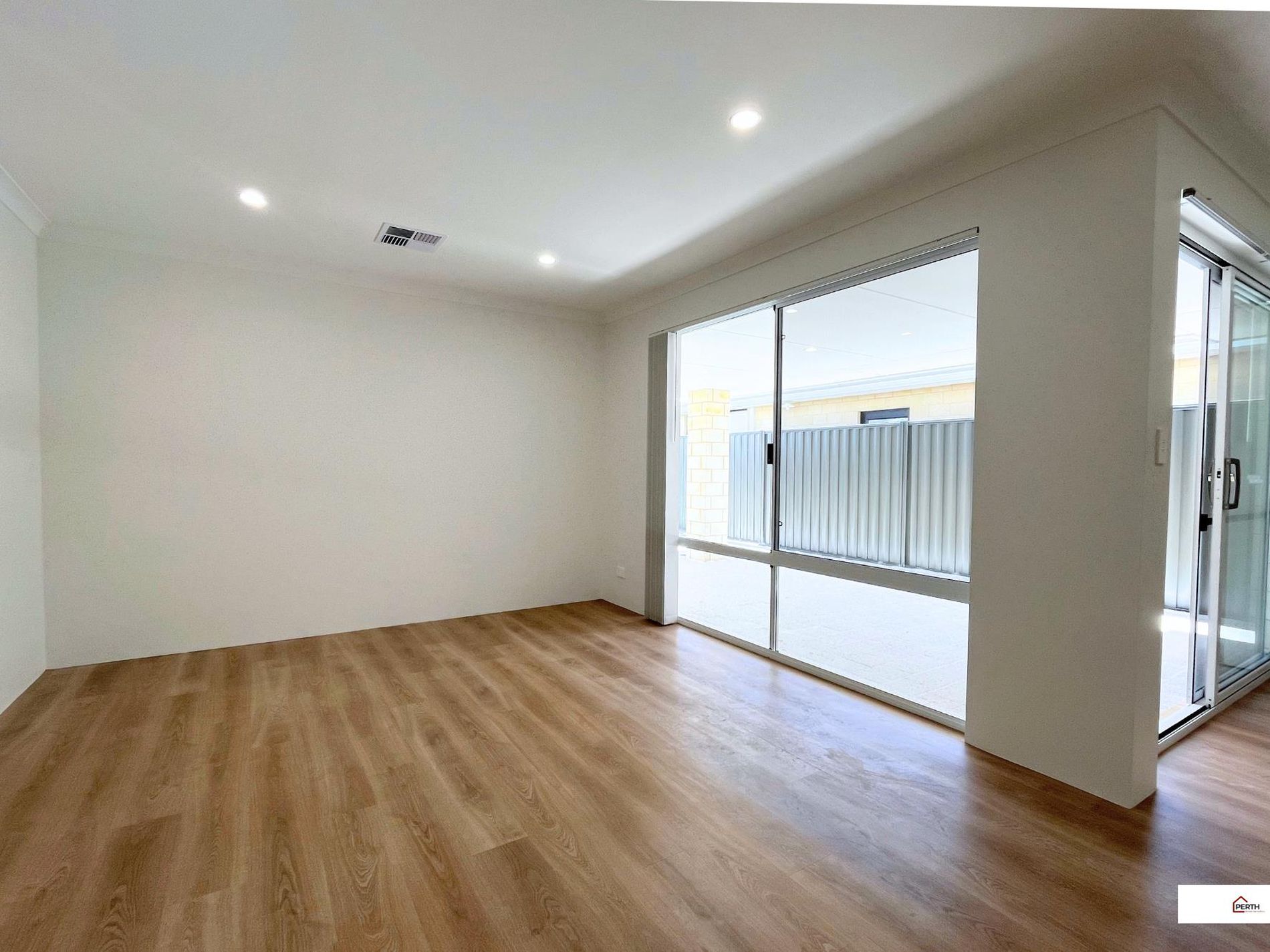 9 Capitola Way, Madora Bay