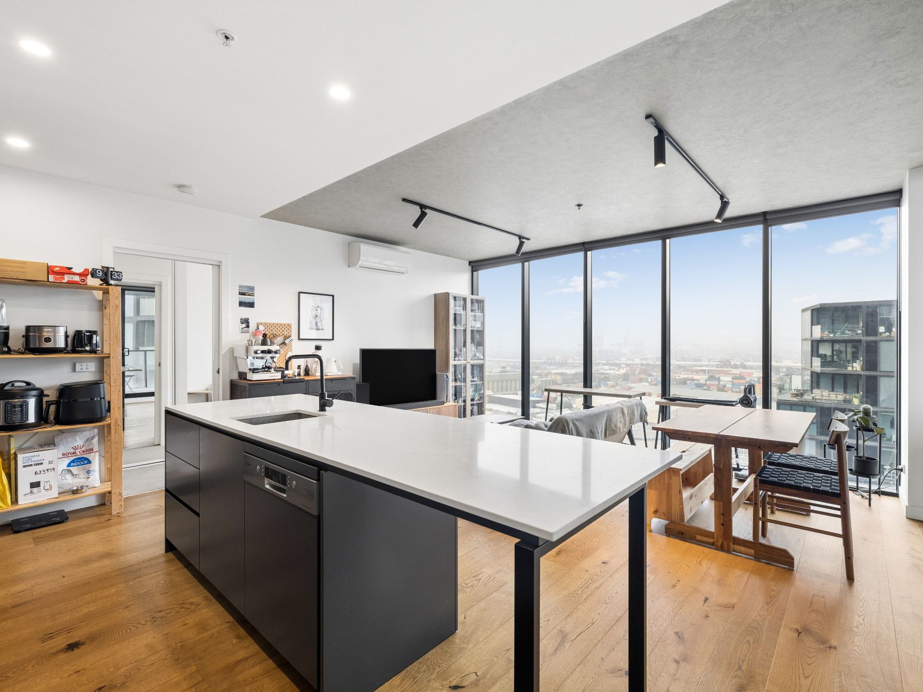 1501 / 8 Joseph Road, Footscray