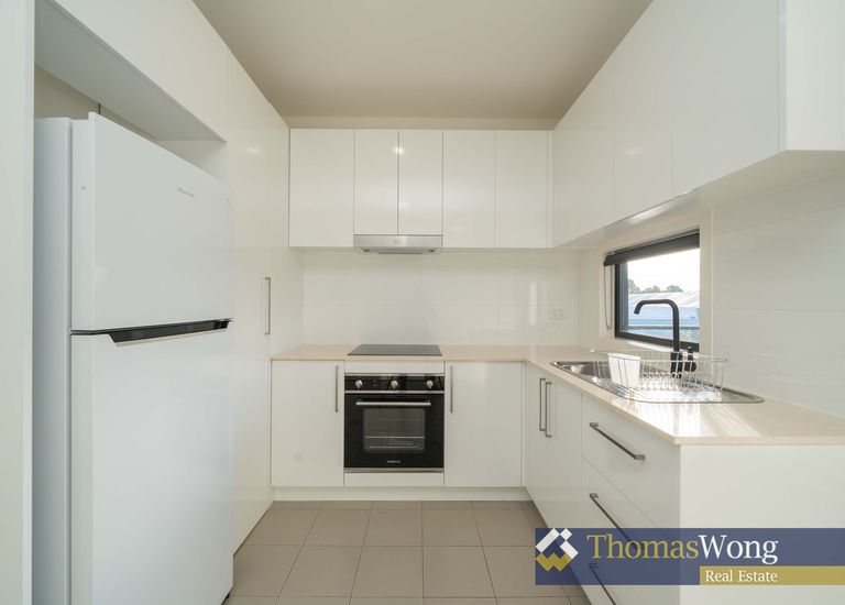 4 / 302 Huntingdale Road, Huntingdale