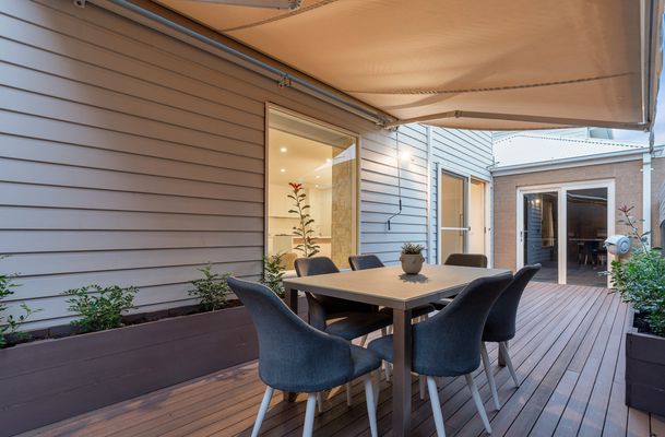 2 / 158 Spencer Street, Essendon