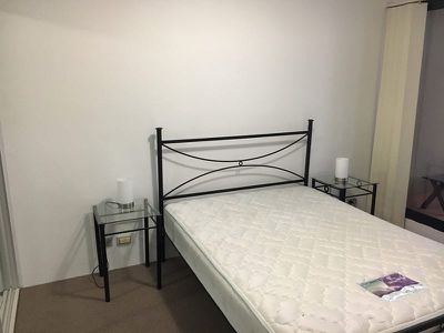 802 / 1 Hosking Place, Sydney