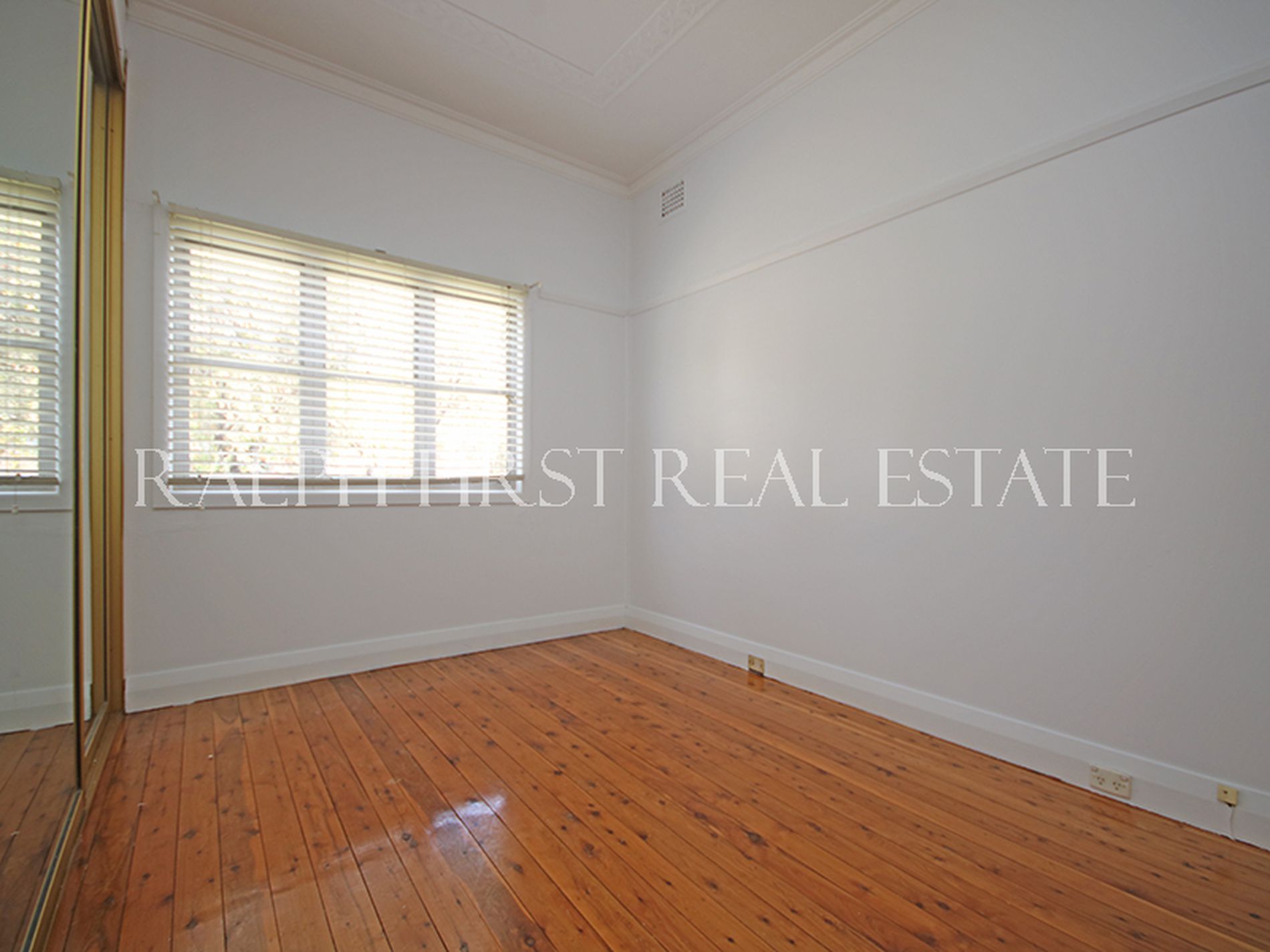 40 Martin Street, Roselands