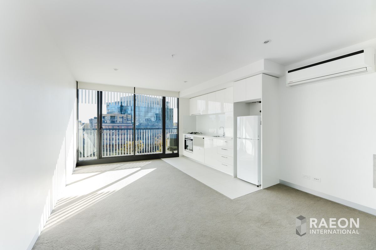 807/6 Leicester Street, Carlton