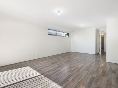 17 Persian Street, Eglinton