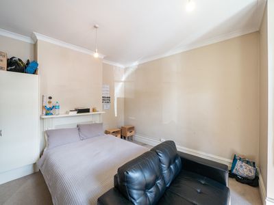 173 Queen Street, North Dunedin