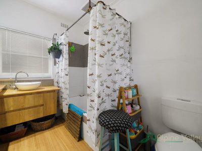 16 Beauty Avenue, Mount Beauty