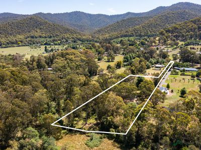 173 Simmonds Creek Road, Tawonga South