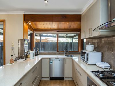 11 Wallara Road, Werribee