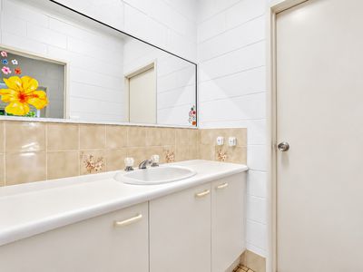 2 Bounty Close, Bentley Park