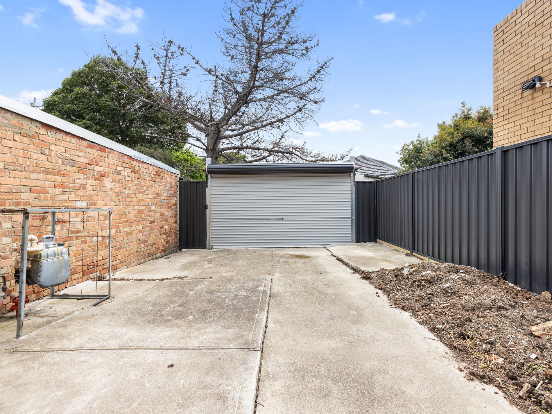27 The Circle, Altona North