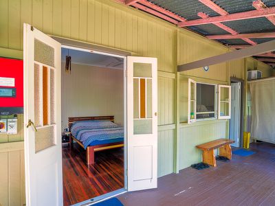 46 PULGUL STREET, Urangan