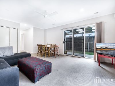 5 / 73-75 Frawley Road, Hallam