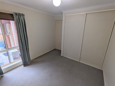 1 / 1 Toyne Avenue, Hamlyn Heights