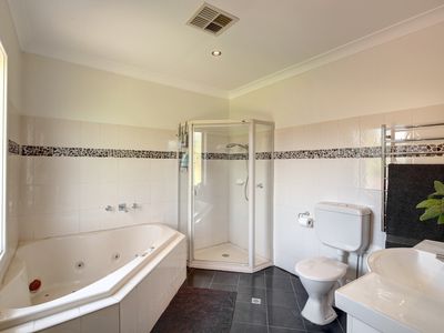 35 Vickery Road, Meadows