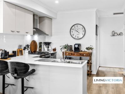 12 Arthurdale Crescent, Werribee