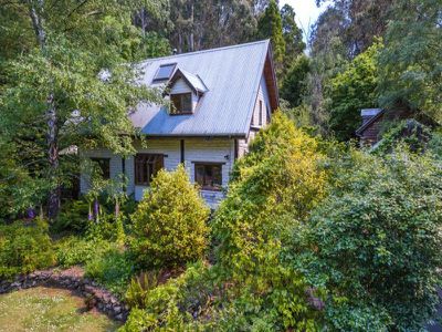 30 Governors Drive, Mount Macedon