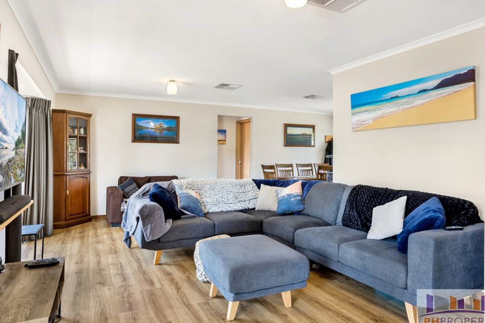 12 Muir Street, Kangaroo Flat