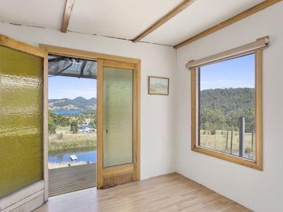 1045 Woodbridge Hill Road, Gardners Bay