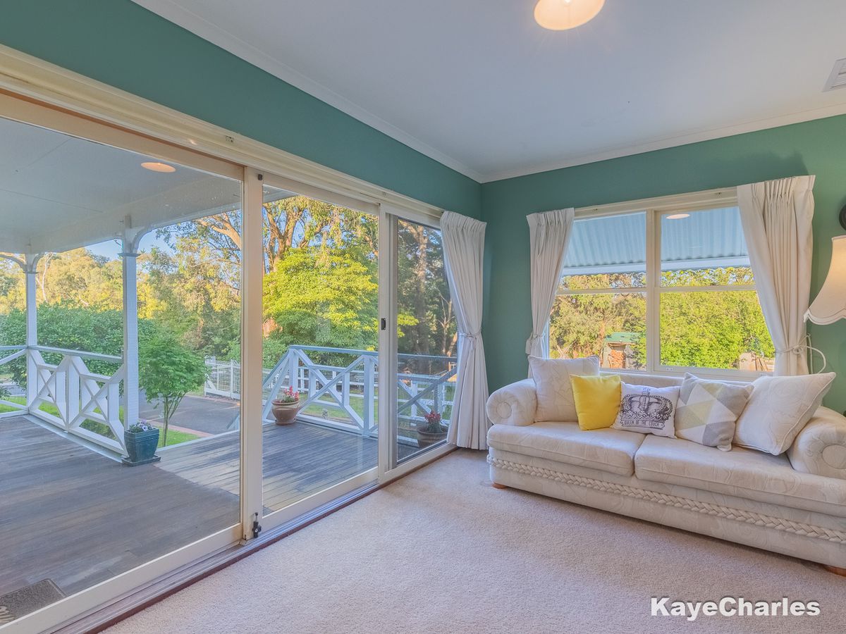 15 Burton Road, Beaconsfield Upper