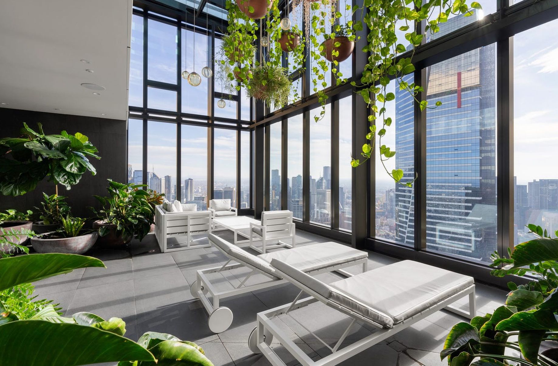 9701 / 70 Southbank Boulevard, Southbank